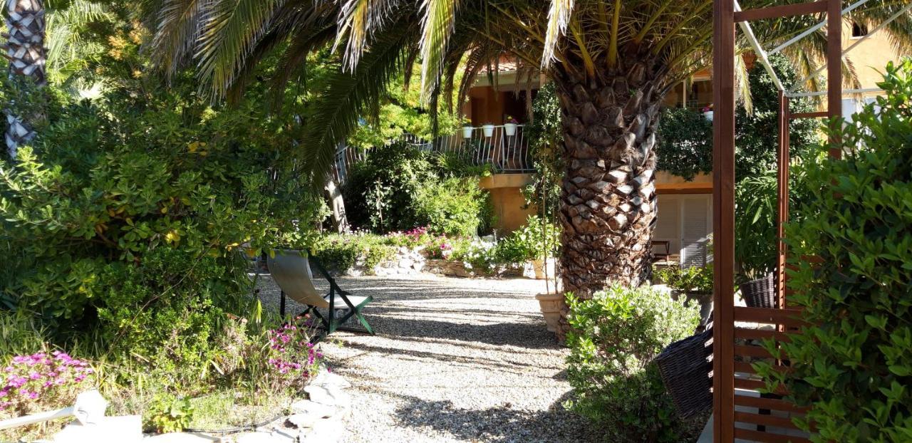 Hotel La Grenotte au Castellet Le Castellet  Esterno foto