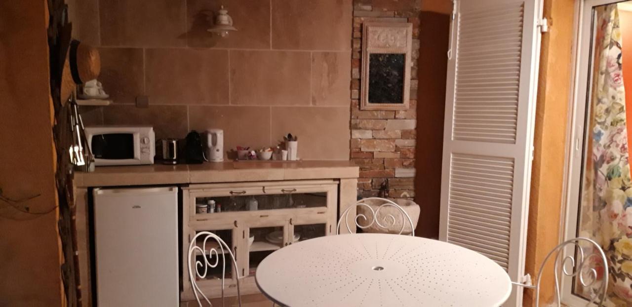 Hotel La Grenotte au Castellet Le Castellet  Esterno foto
